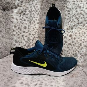 Nike Blue and Black Athletic Shoes